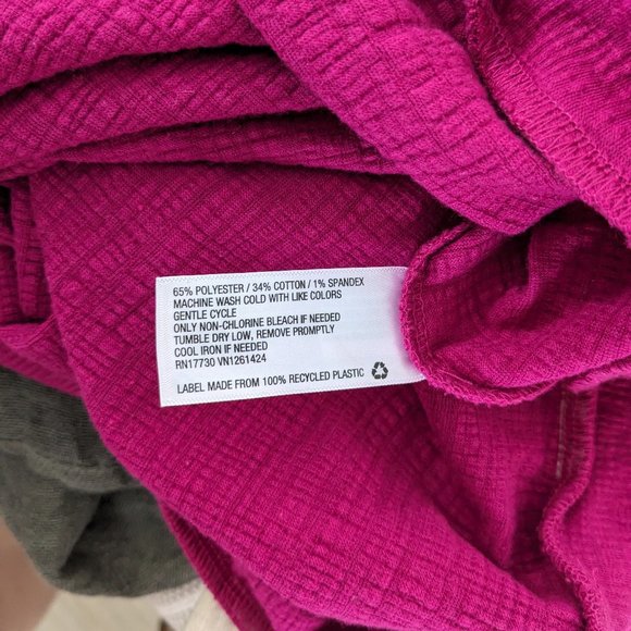 Universal Thread Magenta Faux-Wrap Textured Sleeveless Top - Picture 4 of 4
